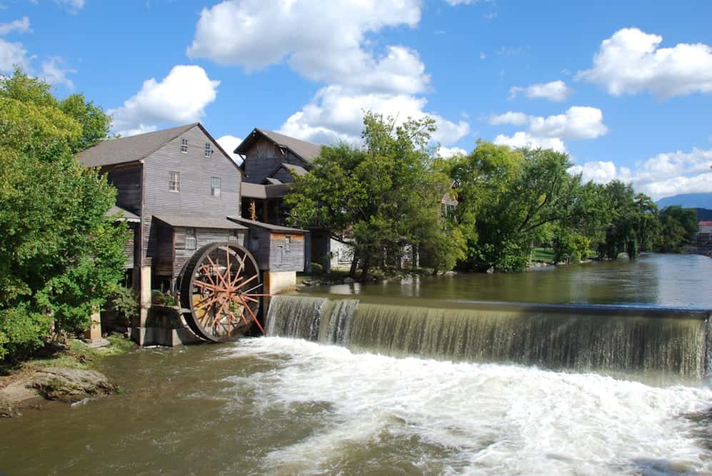 the old mill restaurant in pigeon forge